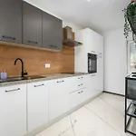 公寓 In Pore With Private Pool And